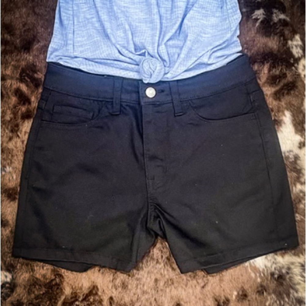 Black Medium